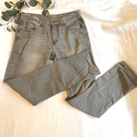 Urban Heritage Grey Jeans - Picture 2 of 10